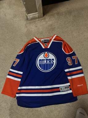 Youth Reebok Connor McDavid Edmonton Oilers Royal Blue Jersey Size Youth  L/XL